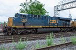 CSX 3076 is in charge of today's I022
